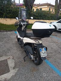 Piaggio Beverly 350