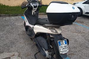 Piaggio Beverly 350