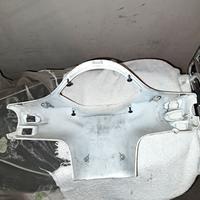 Coprimanubrio posteriore vespa 300 gts originale 