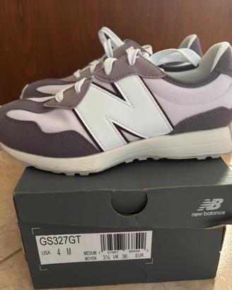 Sneakers New Balance modello 327, originali.