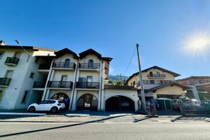 NEGOZIO A CHARVENSOD