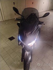 Yamaha xmax 400