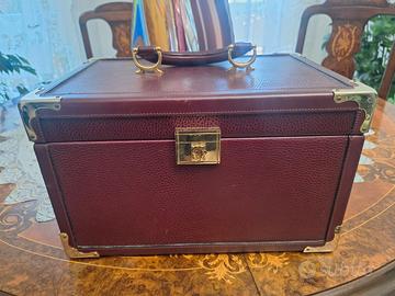 Beauty Case vintage di Cartier