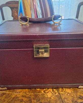 Beauty Case vintage di Cartier