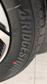 Pneumatici nuovi 235/55R18 Bridgestone