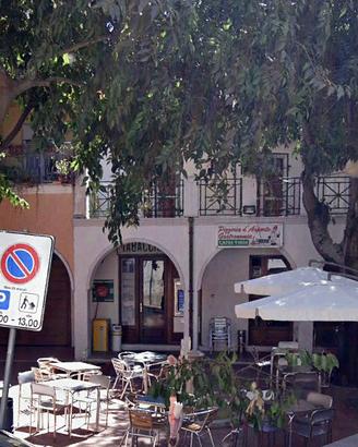 Immobile a destinazione commerciale e artigianale