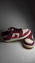 Nike Dunk Low SB Skate Like a Girl size 40.5