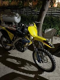Suzuki rmz 250