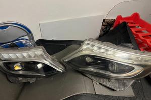 Fari anteriori LED MERCEDES V250/220/300 (W447)