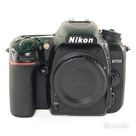 Nikon D7500 14.465 Scatti