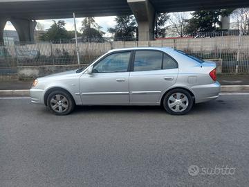 HYUNDAI ACCENT unico prop