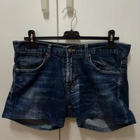 Shorts di jeans della linea "The Zara Man"