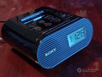 Sveglia Sony con docking station per iPod/iPhone