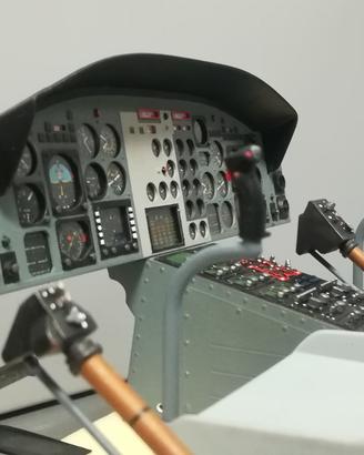 Elicottero RC Bell 212 214 412 414 Cockpit