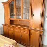 Antica Vetrina in rovere chiaro anni 80.