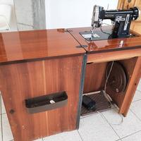 macchina da cucire con mobile