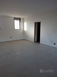 Locale commerciale di 53 mq