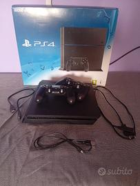 PLAYSTATION 4