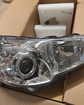 Faro anteriore destro Subaru Legacy V SW 2.0 i AWD