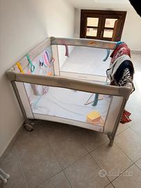 Box Lionelo per neonati completo di palline, ganci