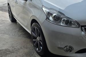 Peugeout 208 1.6 95 cv diesel