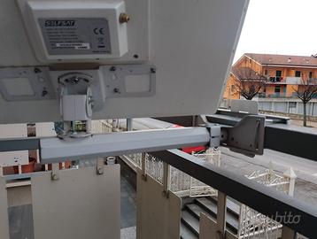 Antenna satellitare piatta Selfsat H22dCSS16+ con