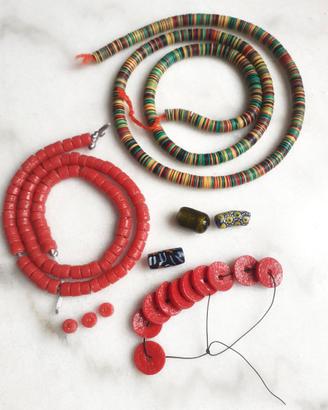 Lotto perle artigianali ghana vulcanite e krobo