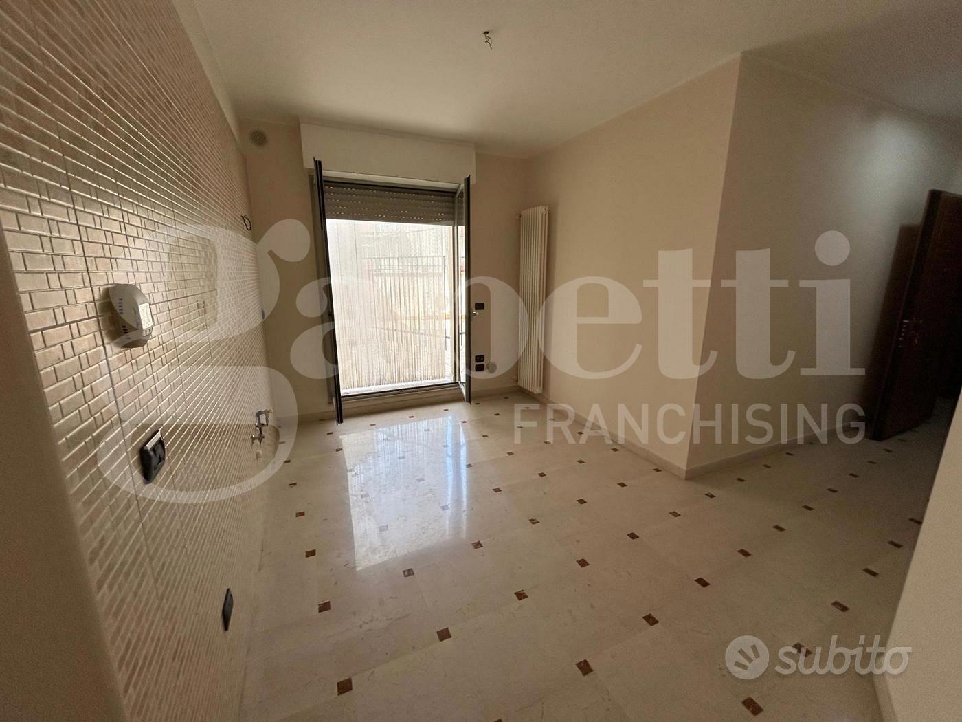 Apartment in Canosa di Puglia, Barletta-Andria-Trani - Vista 4