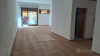 Locale commerciale vicino C.so Butera L/32