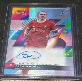 Darwin Nunez base card autograph