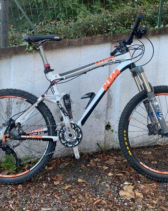 Mountain bike KTM Lycan 3.0