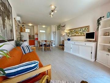 APOLLO XI, bilocale ristrutturato vista mare