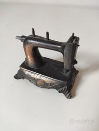 Temperino vintage macchina da cucire