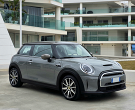 Mini Cooper SE 32kw da vetrina