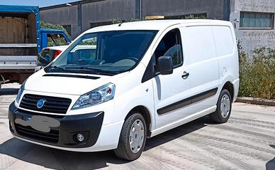 FIAT Scudo 1.6 90 cv con gancio traino