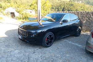 Maserati levante diesel 250cv gransport