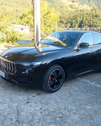 Maserati levante diesel 250cv gransport