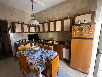 Salone, cucina e entrata