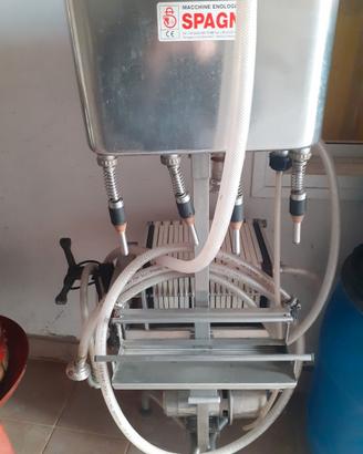 Imbottigliatrice vino