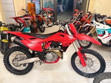 Gas Gas ktm MC 450 F 2026 anche motard