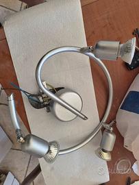 Plafoniera Moderna a 3 Faretti Orientabili 