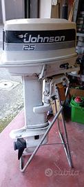 Motore fuoribordo Johnson 25/30