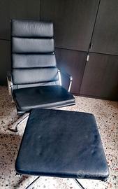 Set poltrona e sgabello Vitra