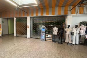 NEGOZIO A VENARIA REALE