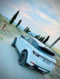 Range rover evoqe