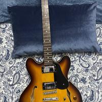 Chitarra jazz Harley Benton