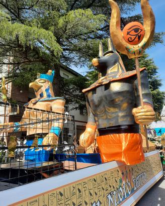 Carro di carnevale allegorico egitto