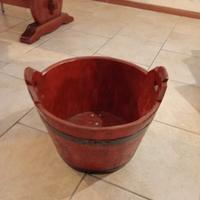 fioriere  o  porta giochi  in legno 