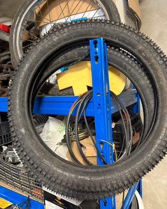 Come trial pirelli 2 1/2 x 17 nuove