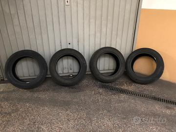 4 Pneumatici pirelli